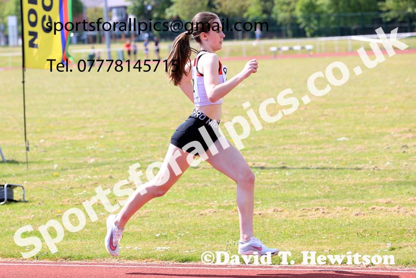 Girls Under-15s 800 metres, 2024 North Eastern Track and Field Champs., Middlesbrough.  Photo: David T. Hewitson/Sports for All Pics